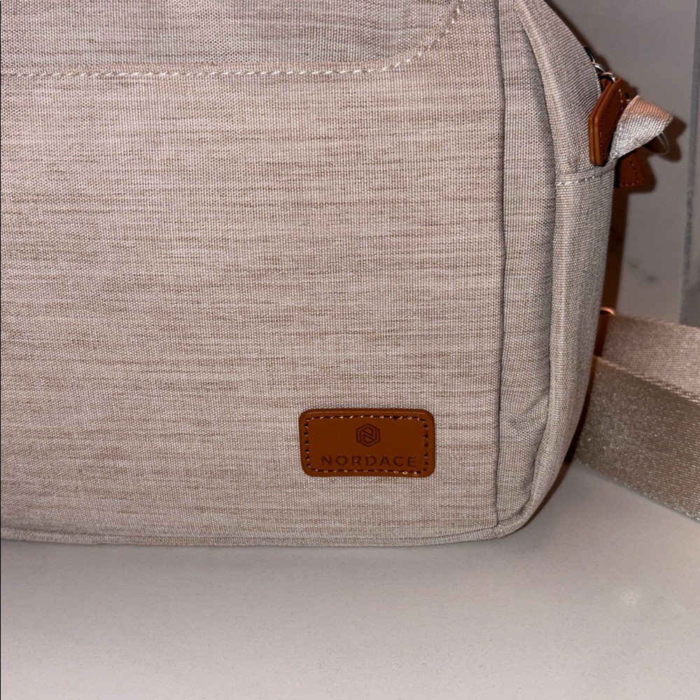 Nordace Siena Pro Travel Crossbody Bag - Picture 3 of 6